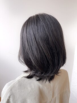 ハル ヘアラボ(HARU hair labo) 外ハネ ミディアムストレート