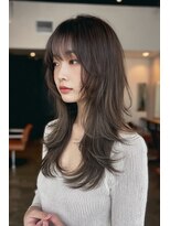 ノイエ 原宿 北参道(NoIE) 外国人風レイヤーカットバタフライレイヤーグレージュカラー