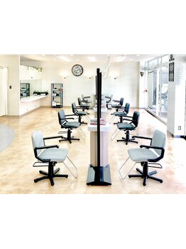 【学割クーポンあり♪】遊びにファッションにお金をかけたい学生さんに通いやすいプチプライス★