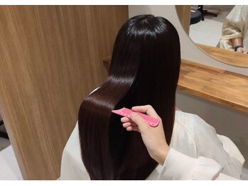 キコル(KIKOL)の写真/【キコルNO1人気メニュー★】特殊ケラチン配合の酸性ストレート、ダメージレスで髪質改善ストレートヘアに