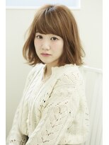 ツヤとエアリーを両立！ナチュラルカールミディ