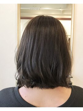 アナグラム(Anagram) アッシュグレージュカラーはまだまだ人気ですね！