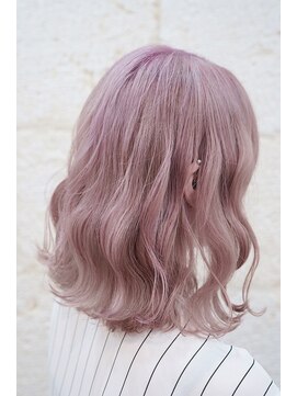 ティンク 横須賀中央(Tink) ホワイトピンク◎