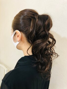 アージュ(Arju) ポニーテールアップスタイル☆