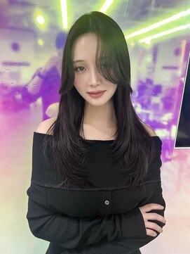 ラルムバイシー 新宿(LARME by Sea) ダークレッド×韓国風レイヤーカット(新宿/韓国ヘア)毛流れヘア