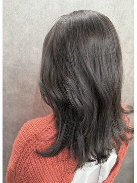 グラフィー(graphy) 赤み消しグレージュ×レイヤースタイル