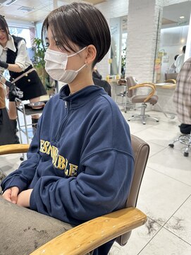 ノブレス ノアール(NOBLESSE NOIR) ハンサムショート／刈り上げショート／ショート／栄