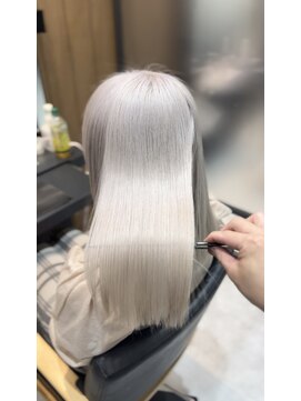 ヌル いわき(neul) neul/いわき/ダブルカラー/バレイヤージュ/ハイトーン/エクステ