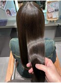 潤いと艶が続く髪質改善ナチュラルストレート