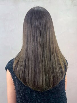 アルバム 銀座(ALBUM GINZA) ロング顔周りレイヤーオリーブグレー韓国ヘア_ba570381