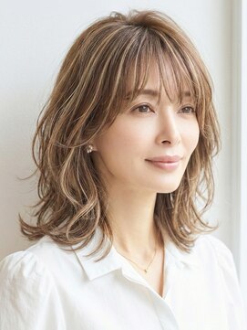 サンタフェ 柳津店(Santa'Fe) 脱白髪染め/白髪ぼかしカラー/顔まわりカット/ミディアム