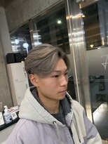 ファルベ(Farbe)&nbsp;センターパート×ハイトーン