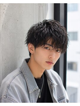 メンズバグズ(MEN's Baguz) 無造作波巻きパーマ韓国風スパイラルマッシュメンズ束感人気髪型