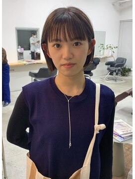 フィル(fil) ミニボブ ／グレージュ