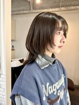 マリン(Marine)&nbsp;20代30代レイヤーミディアムウルフカット