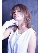 シュバルツ(schwarz)&nbsp;ウルフレイヤー×高明度ベージュ