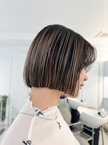 ノラ ウメダ(NORA UMEDA)&nbsp;アンブレラカラーハイライトボブバレイヤージュホワイトブリーチ