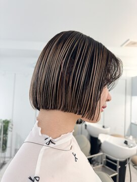 ノラ ウメダ(NORA UMEDA) アンブレラカラーハイライトボブバレイヤージュホワイトブリーチ