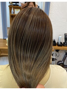 ラッフィスリール(Raffee Sourire) オリーブカラー　ダメージレスケアカラー