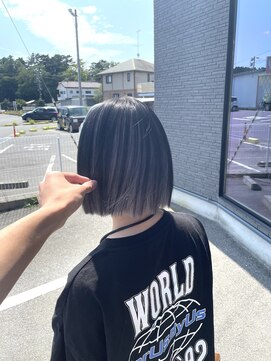 エムズ フォー メン(M'Z for men) 2025 春　シルバーインナーカラー