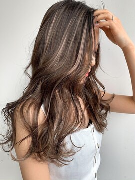 マルフェ 天王寺(marfe) 【marfe】ハイライト＿レイヤーカット＿ミルクティーベージュ