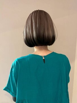 リリアン(rilliant U’s brilliant) ボブ×裾カラー