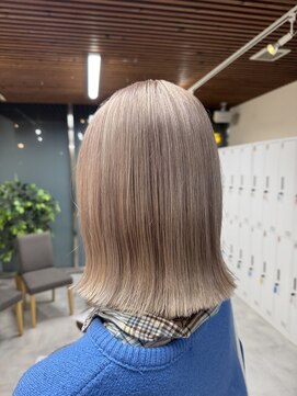 ブリッツレボルト(BLITZ R EVOLUT) 2回ブリーチ！ミルクティーベージュ！