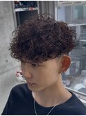 刈り上げ外国人風パーマスペインカールフェードスパイラルパーマ