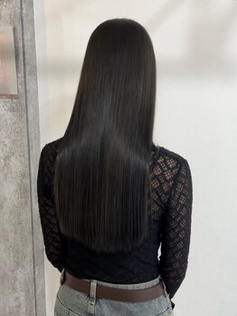 ムージー(moug)の写真/【袋町・本通】まるで地毛みたい♪気づかれないほど自然なストレートで、毎日がもっと心地よく◇