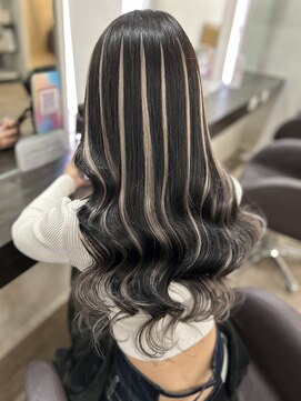 グランディールヘアデザイン(grandir hairdesign) シルバーハイライト！-Yurika-