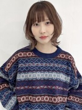 イル(ill) ナチュラルなくびれボブ　顔周り　レイヤー