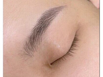 メンズ眉毛サロン THREE EYE 【メンズアイブロウ×HBL】梅田中崎町店の写真