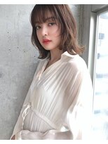 ヌイ 横浜(nui)&nbsp;シアベージュミディ_くすみカラーラベージュ前髪