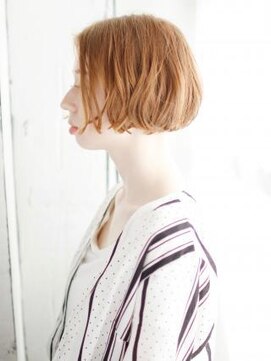 ヘアメイク ナル(hair make nalu) センターパートのニュアンスカールボブスタイル