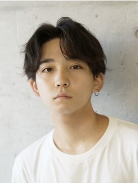 ゼンコー アオヤマ(ZENKO Aoyama) 黒髪×センターパート×ニュアンスパーマ[表参道/青山/渋谷]