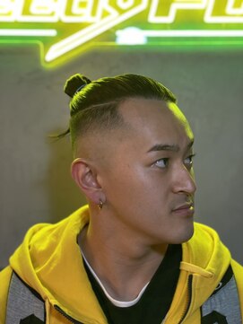 グリーディーフォックス 代々木(Greedy FOX) 韓国マッシュ/センタ-パ-ト/ツイストスパイラル/スキンフェード