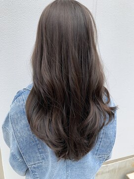 グロウ 丸の内(GLOW) グレージュシルバーグレーアッシュ顔周り2wayバング韓国風甲府