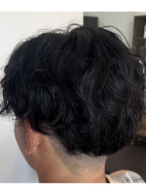 メンズカット 黒髪暗髪 ツイストマッシュスパイラル刈り上げヘア