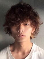 メンズニュアンスミディアムパーマウルフ