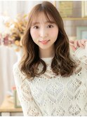 カーキベージュ外国人風小顔グラマラスロングa浦和20代30代40代