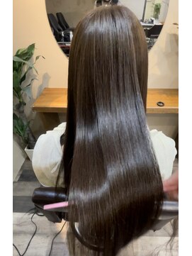 シーン(seen.) 髪のケア特化!髪質改善【平】