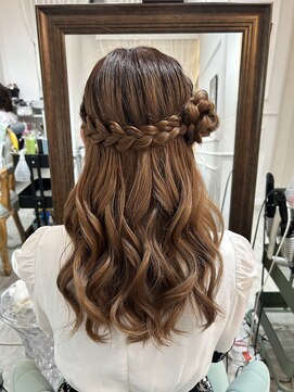 セット アンド バイ ルゥーダ 品川駅前店(SET and..by Rouxda.) お団子ハーフアップ