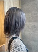 スモーキーグレー