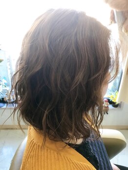 クリーム(Cream)の写真/扱いやすいパーマに♪ナチュラルな仕上がりで、自宅での再現性も◎カラー×パーマがおすすめ！