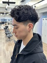 ウェイビーエフティフィフス 横浜西口(WAVEY ft.fifth) 横浜スペインカールラルフカールーズパーマスキンフェード30代◆