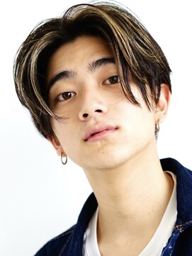 ゼンコー アオヤマ(ZENKO Aoyama) センターパートインナーカラーベージュアッシュグレー毛流れ