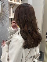 ポジ(poji)&nbsp;切りっぱなしボブ　質感ストレート　カット　顔まわり　艶髪