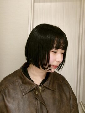 エン(en.) tight bob ＋ black color