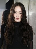 ロングパーマ　ロングウェーブ スタイル