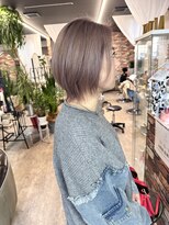 ルーナヘアー(LUNA hair)&nbsp;ダブルカラー ミルクティーピンク ブリーチ ボブ ショート 30代